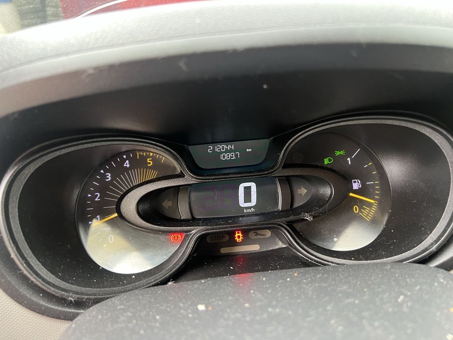 Рено трафик 1.6 140 кв 2015