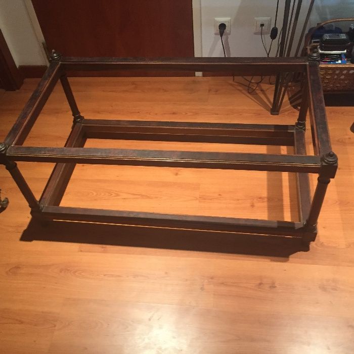 Mesa antiga em carvalho