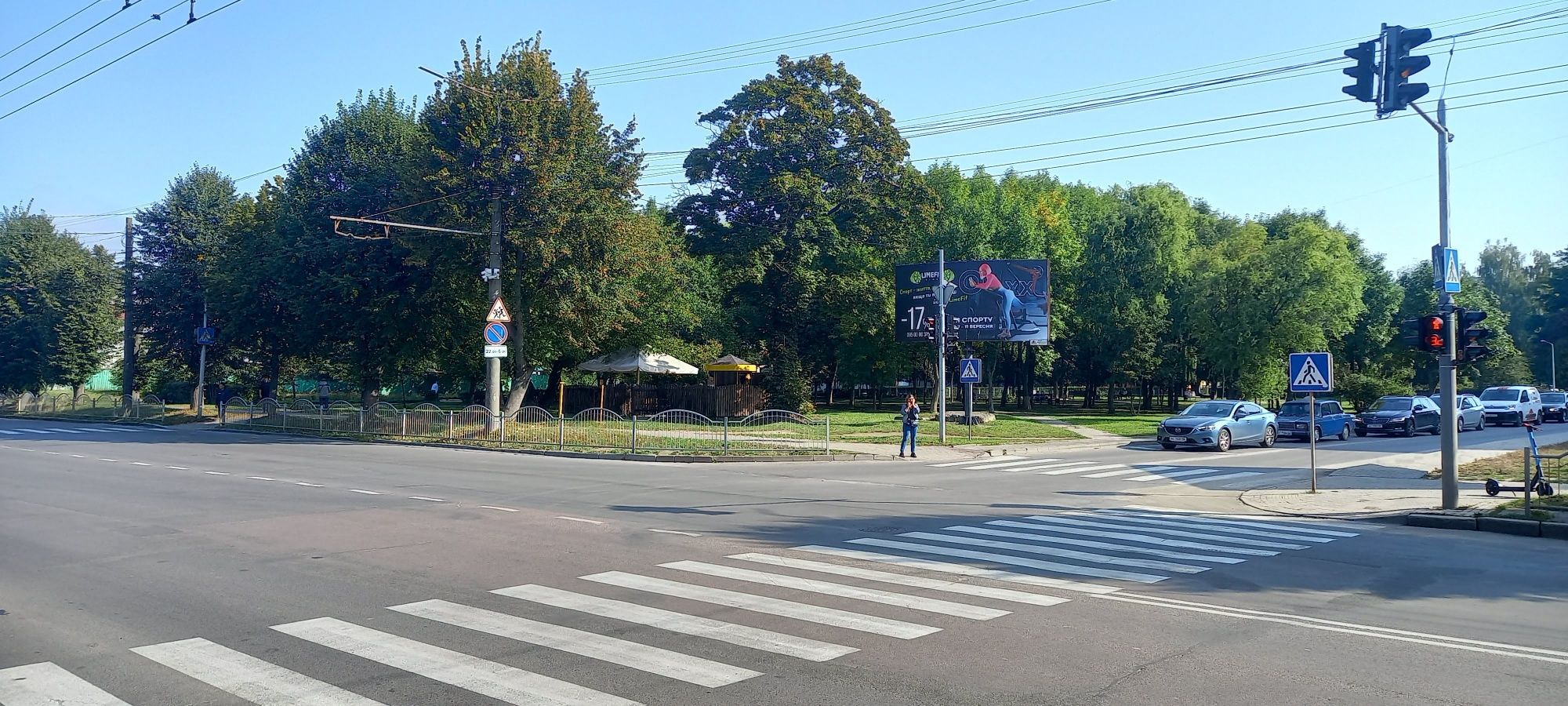 Біля ЖК РЕНЕСАНС/Комерційне приміщення/магазин/реконструкція