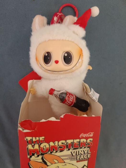 Porta chaves famoso Labubu