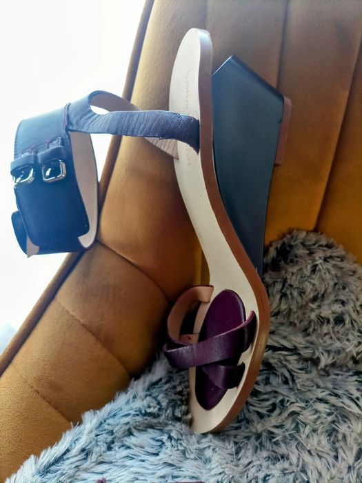 Sandały  skóra rozm 36 Zara