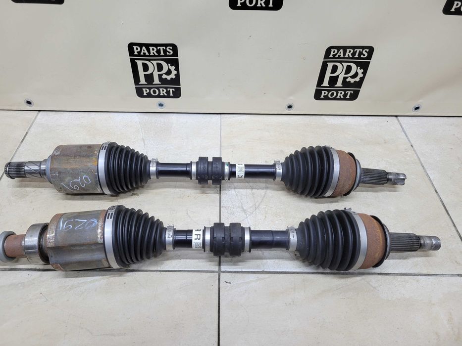 Привод полуось передняя передній Nissan Rogue t33 1.5 2021 2022+ 12k