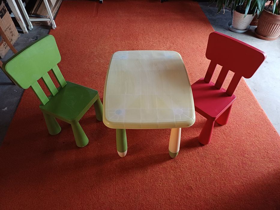 Zestaw stolik z krzesełka IKEA MAMUT