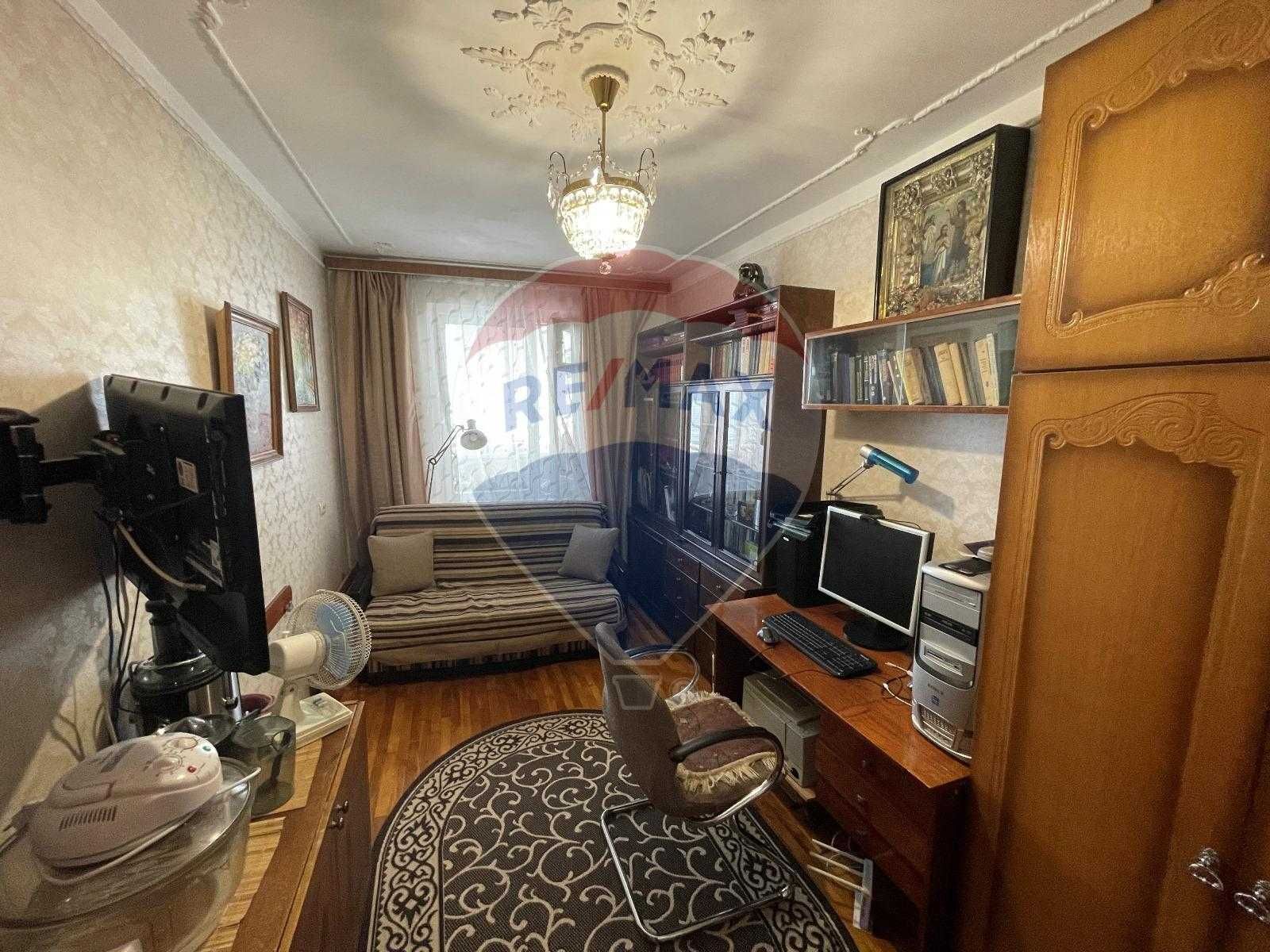 Продаж  квартири 90м2, вул. Зодчих 30, Святошинський р-н.