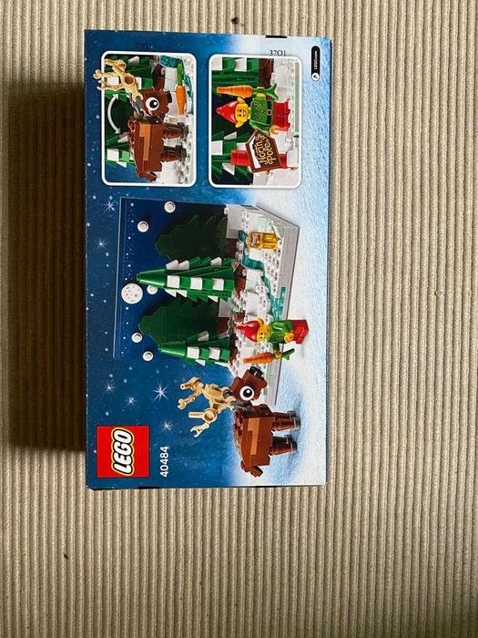 LEGO Pátio Dianteiro do Pai Natal- NOVO