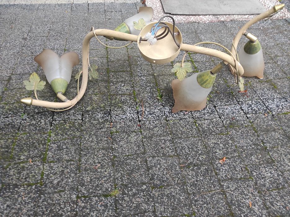 Żyrandol metalowy szkło