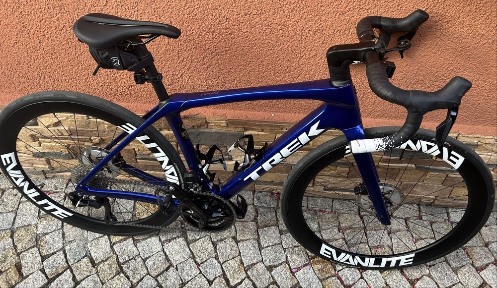 Rower szosowy Trek Domane SL6 gen4 Di2  koła Evanlite, na gwarancji