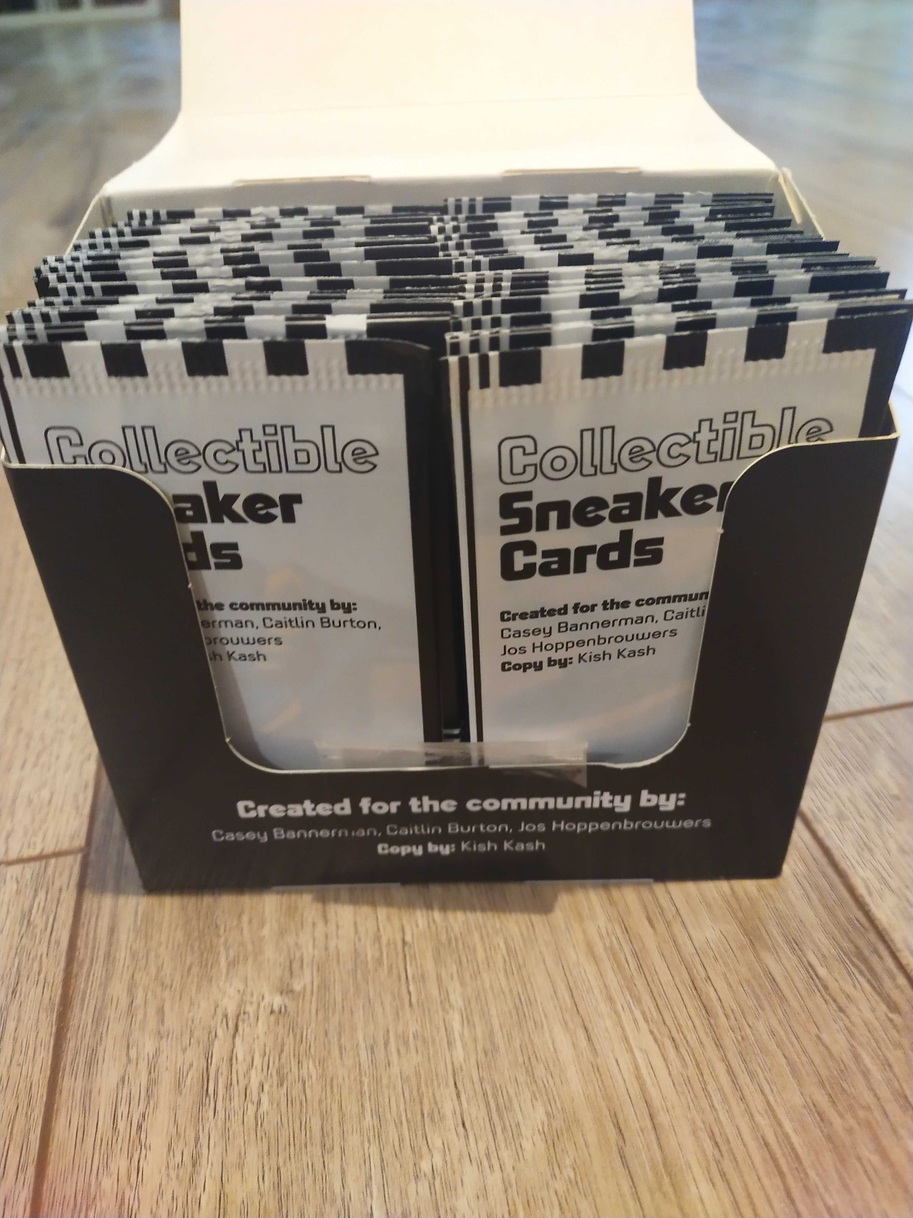 Karty kolekcjonerskie Foot Locker Sneaker Cards