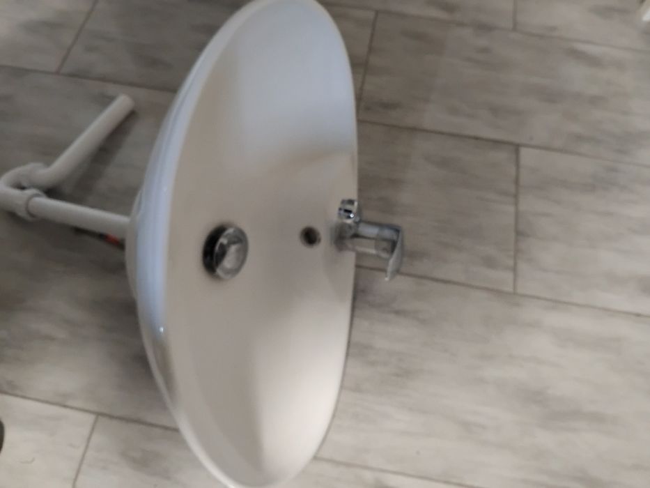 Umywalka nad blatowa łazienkowa