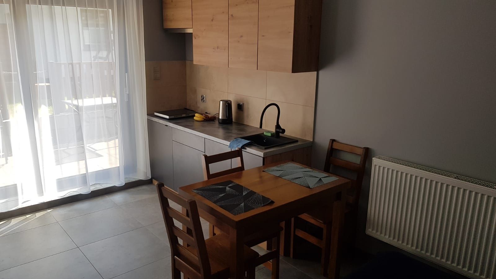 Pokój studio z aneksem, tarasem 100 m plaża wolny od 01.07 do 06.07