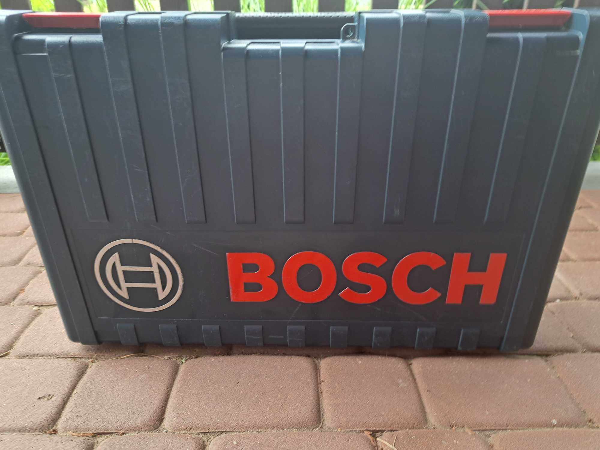 Sprzedam młotowiertarkę Bosch