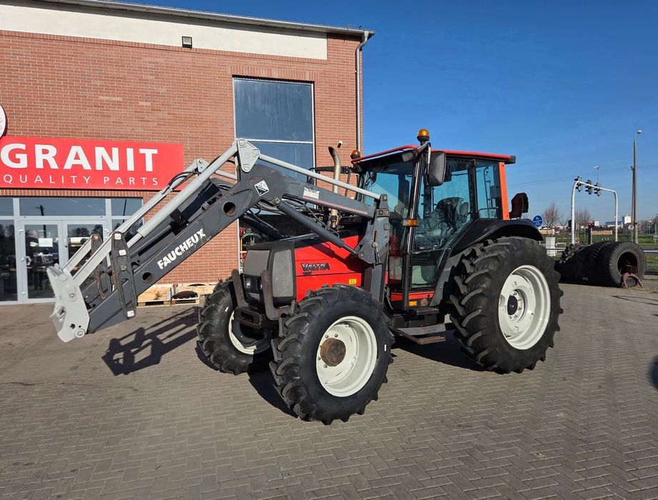 Valtra A95  ładowacz czołowy Faucheux