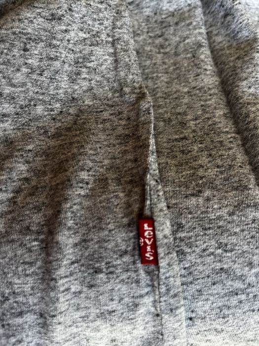 T-shit cinzenta Levis