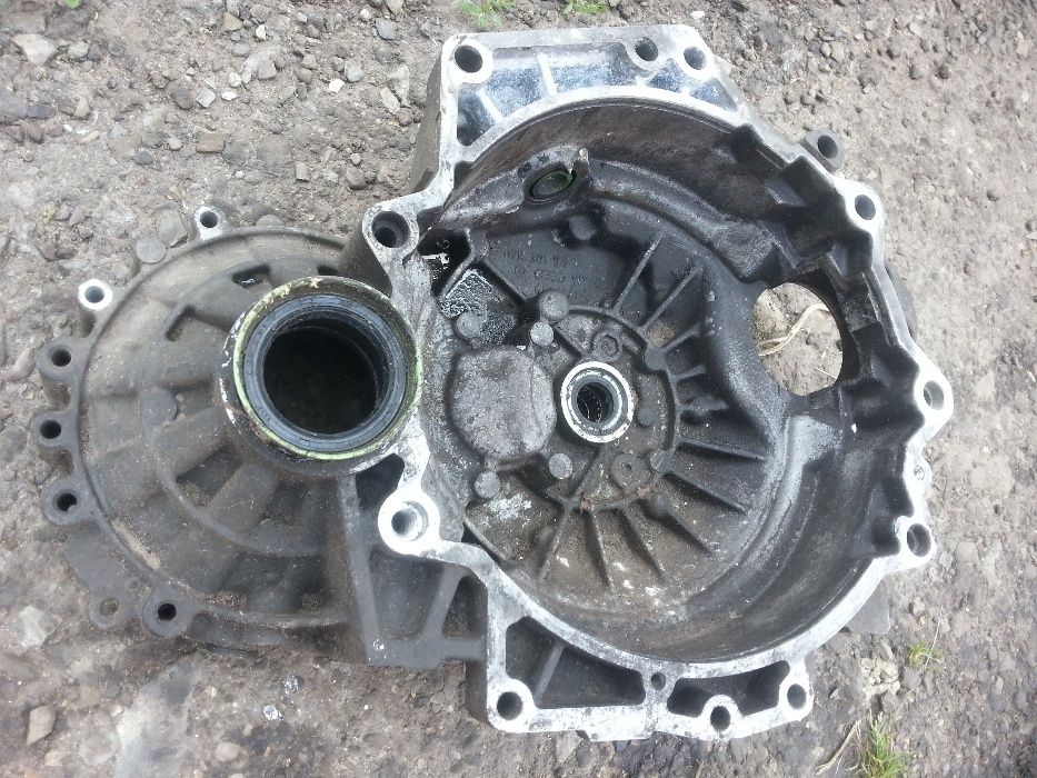 Корпус,картер кпп мкпп фольксваген,сеат,шкода,vw,ceat,skoda 02K301107K