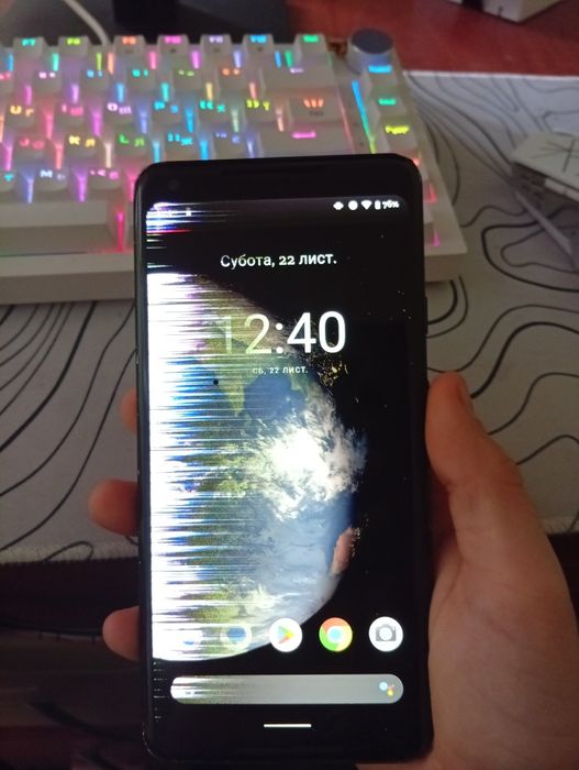 Продам пиксель 2 хл на 64 гб стан хороший але є дефекти по екрану