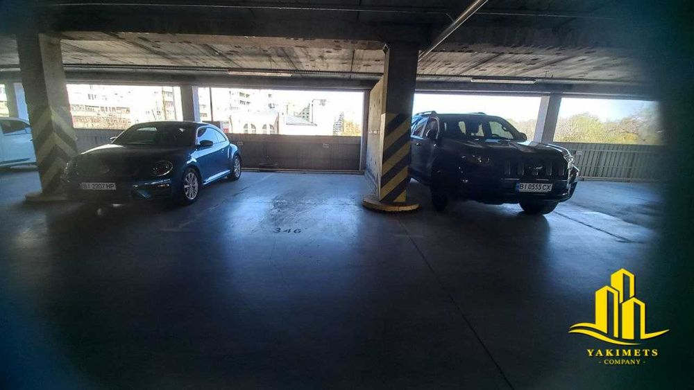 Продаж паркомісця проспект Миру, 28