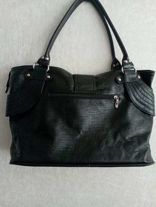 Сумка чёрная ...