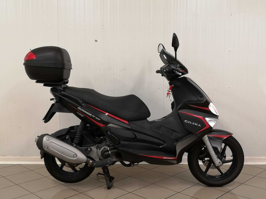 Gilera Runner ST 125  Tylko 003000 km !!!  IDEAŁ