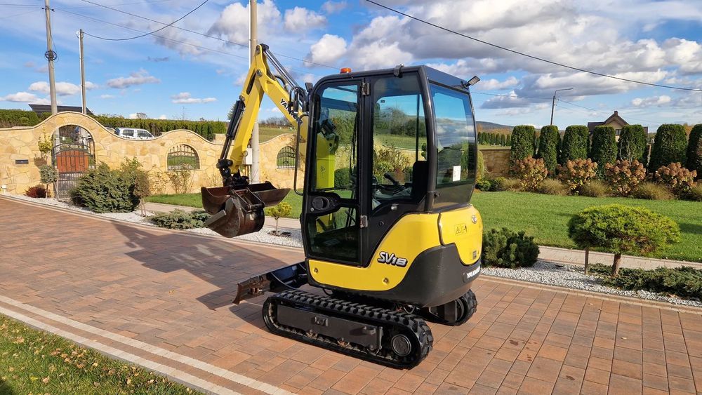 Yanmar | Sv18 | sv 18 |  | Umowa | minikoparka | szybkozłącze | 2 łyżki | rozsuwane podwozie |
