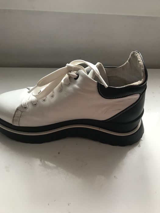 Зимове жіноче взуття