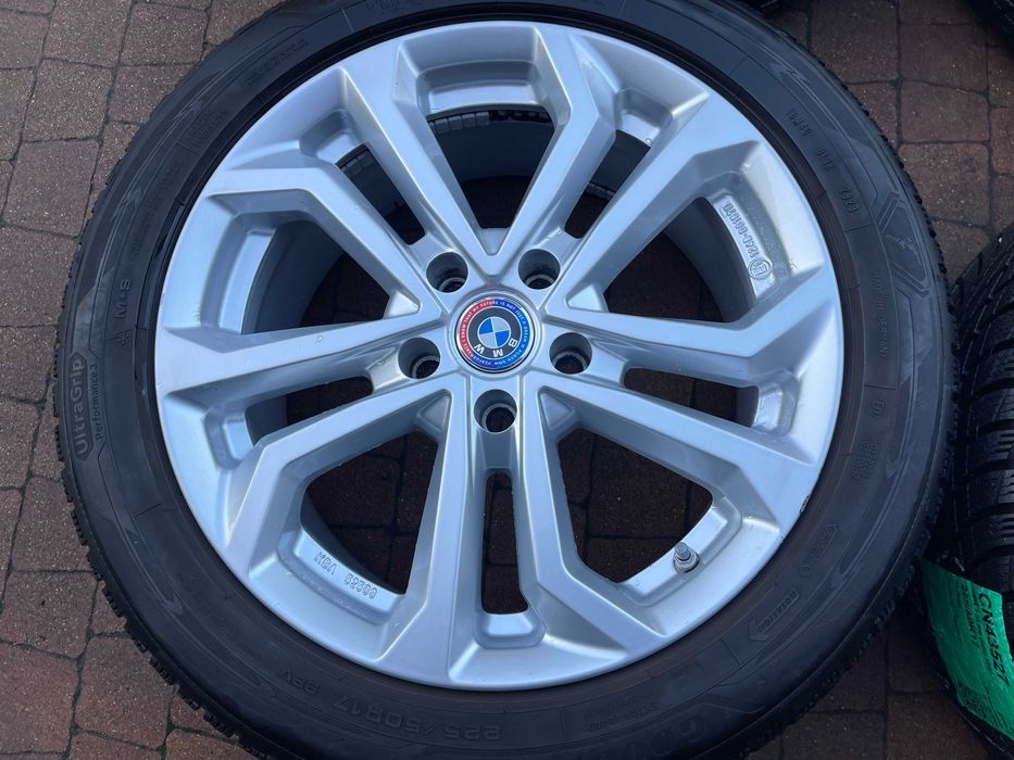 3712. Koła zimowe BMW G20 G21 5x112 ET30 225/50/17 Goodyear 7mm 2023r