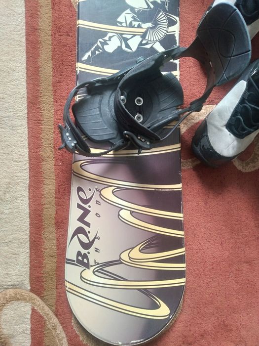 Сноуборд Bone 158 с ботинками 45р.