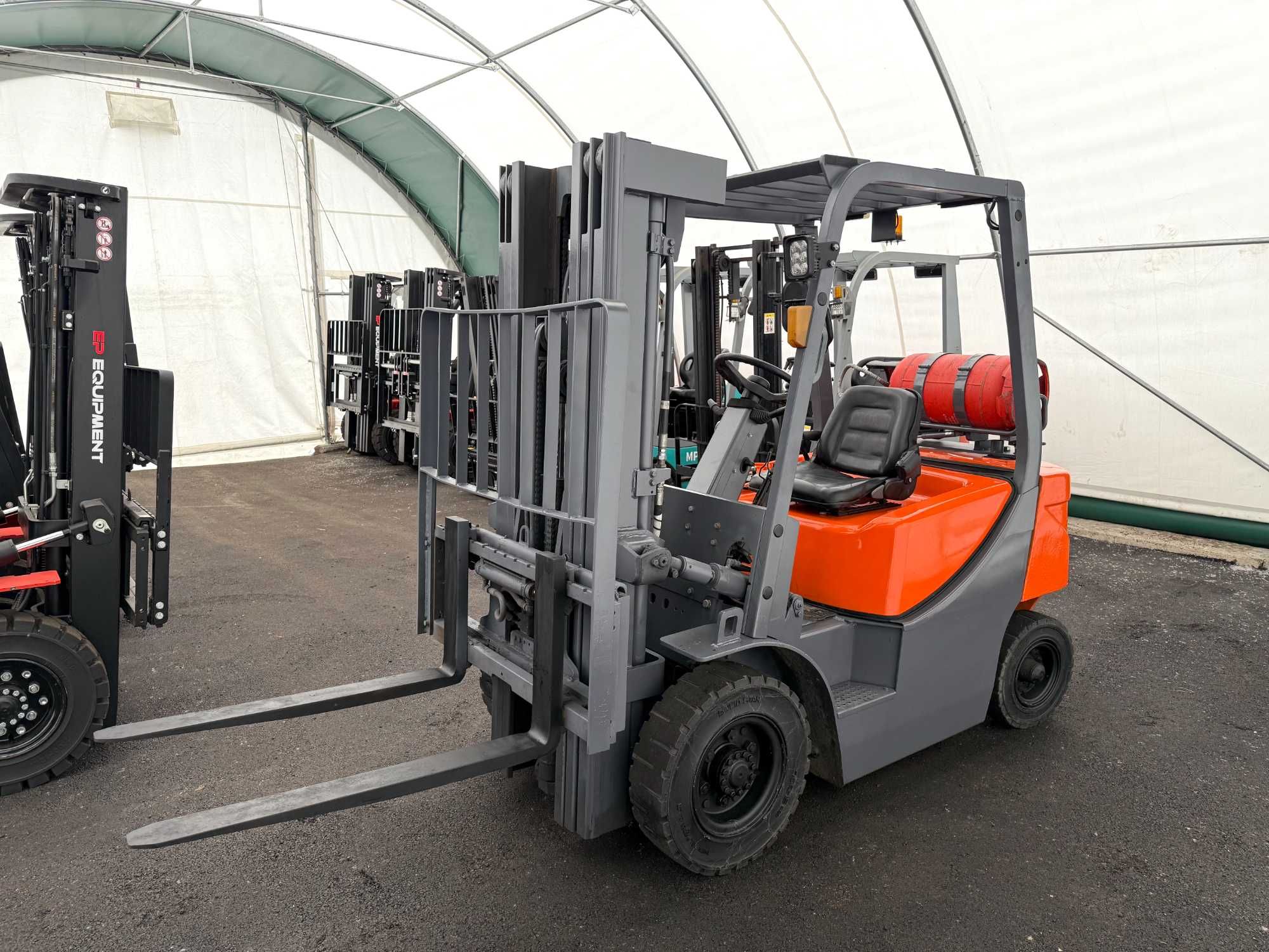 Газовий вилковий навантажувач DOOSAN G20GP 2018 рік 2500 мотогодин