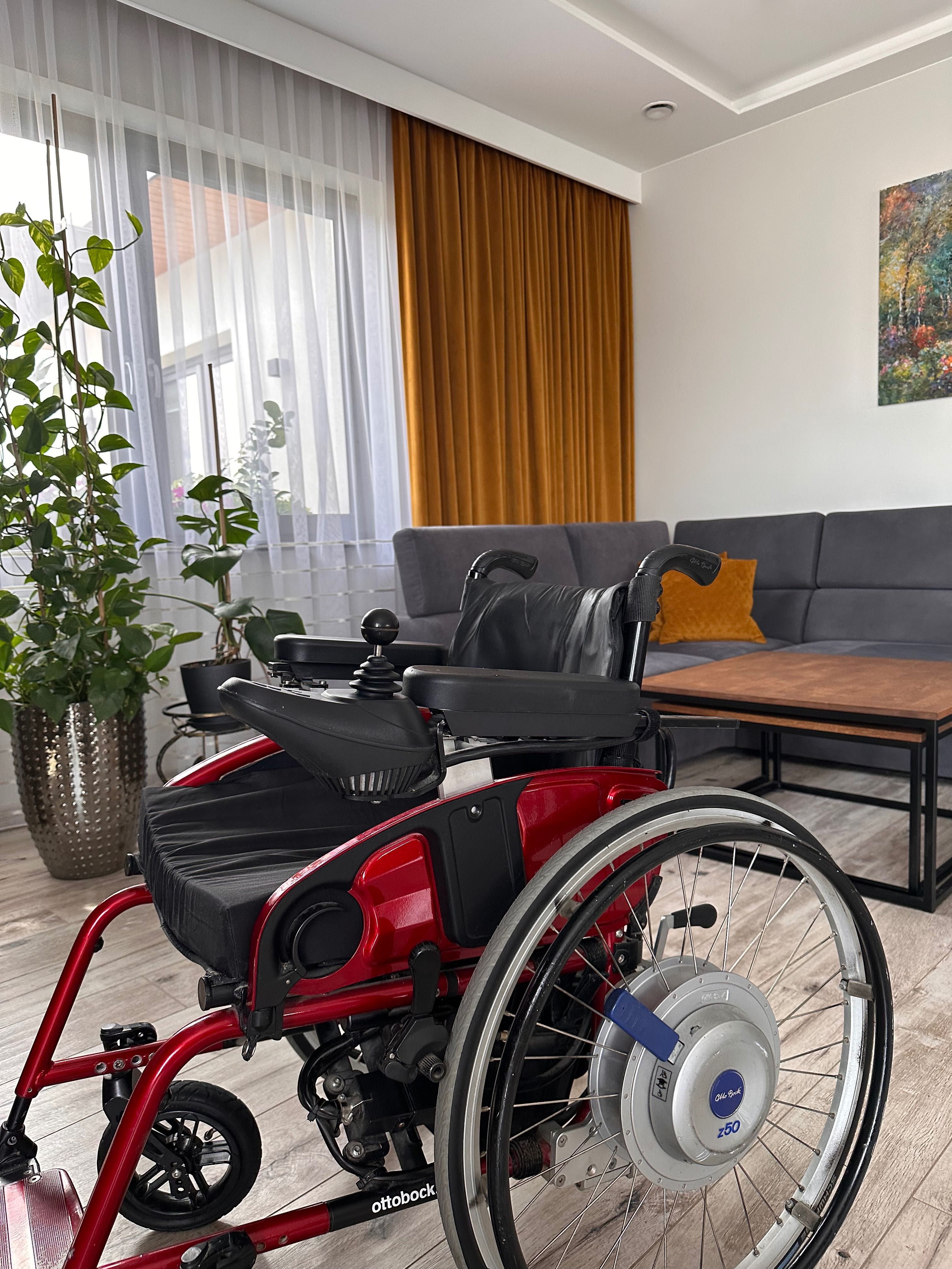 Wózek inwalidzki elektryczny, ultra lekki, mobilny, ottobock + z50
