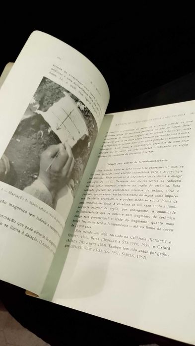 A aplicação de métodos da Física à Arqueologia - Dr. M. J. Aitken
