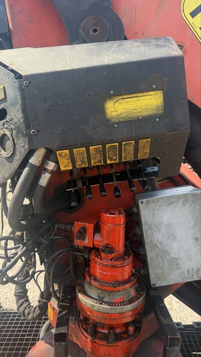 Palfinger 270 кран маніпулятор