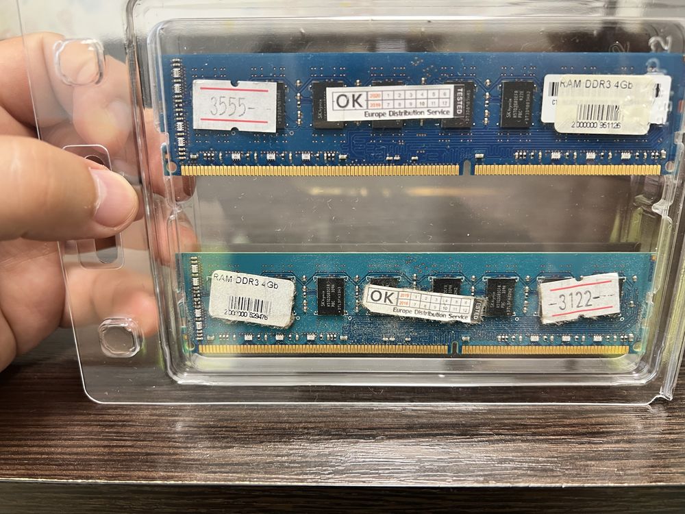 Оперативна память на ПК DDR3 4Gb