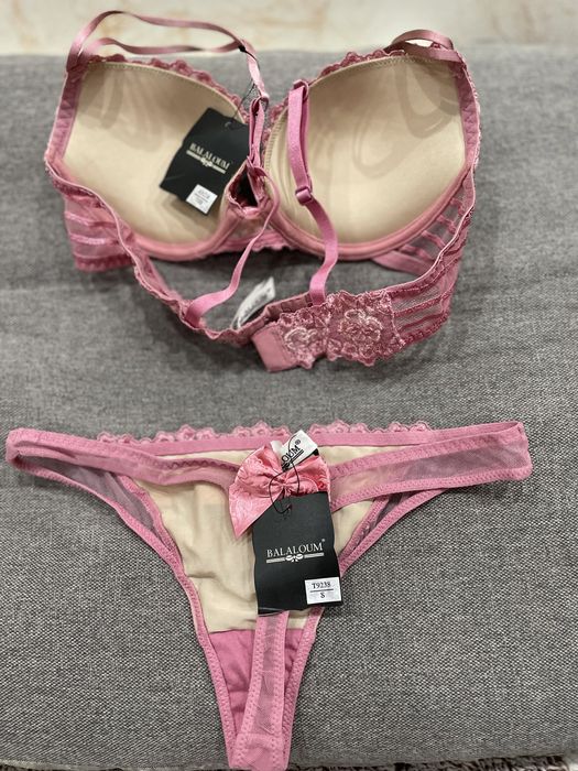 Комплект белья лифчик и трусики розовый S комплект білизни ліф трусики