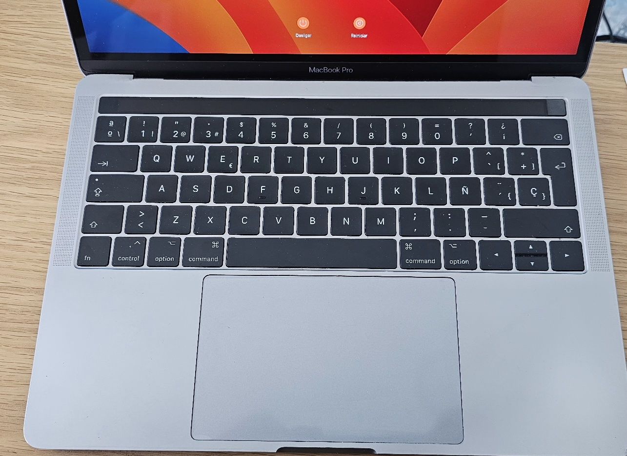 Macbook pro touchbar A1706