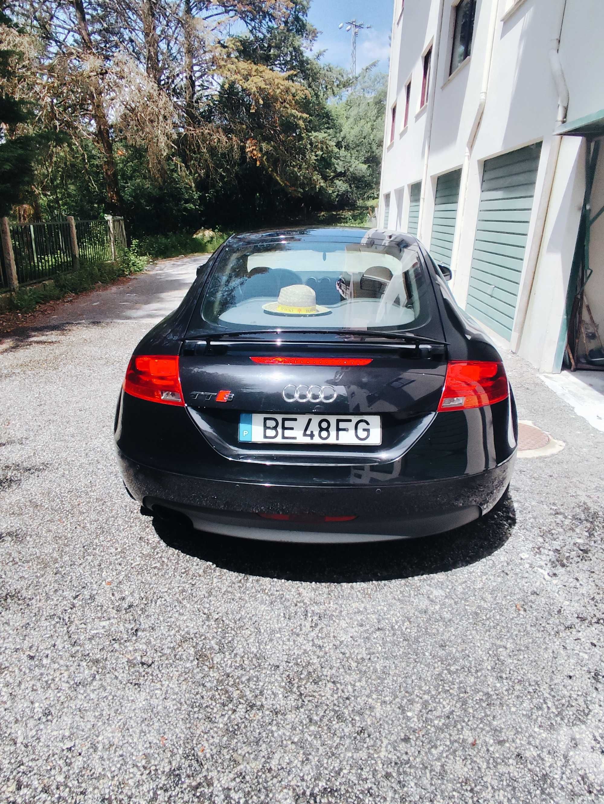 Audi tt s- line , carro de garagem