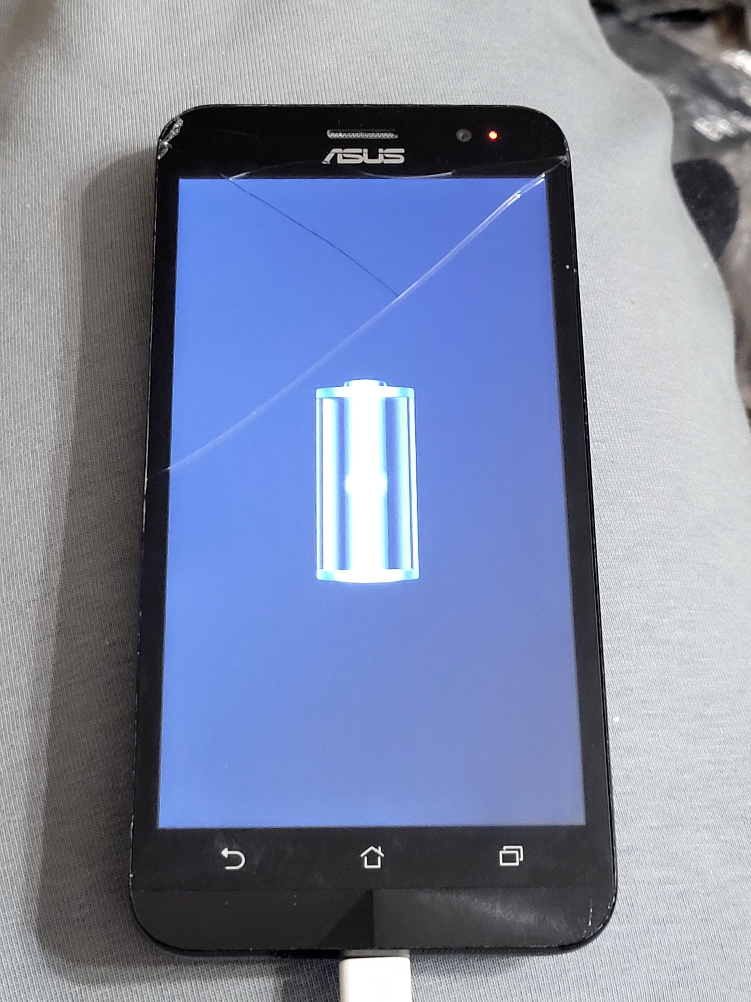 Uszkodzony asus Zen fone go