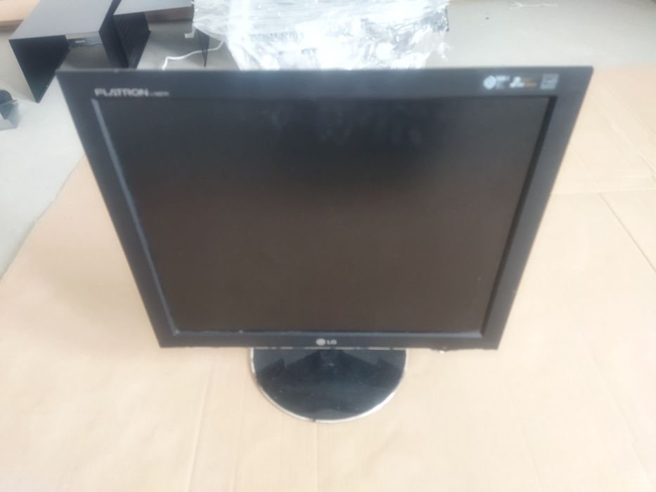 Monitor LG sprawny