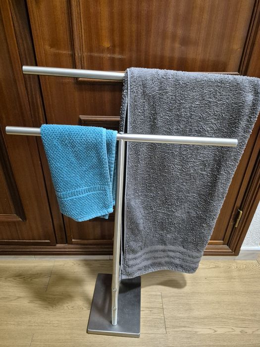 Toalheiro de casa de banho