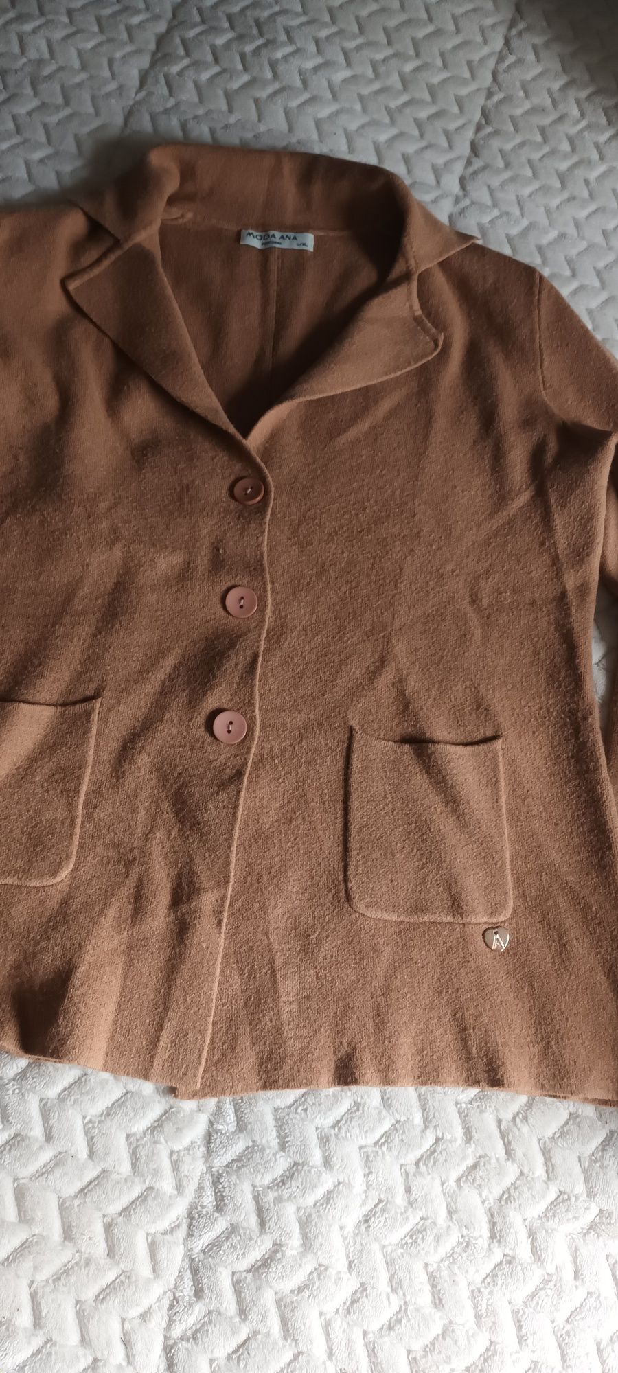 Casaco camel co. Bolsos