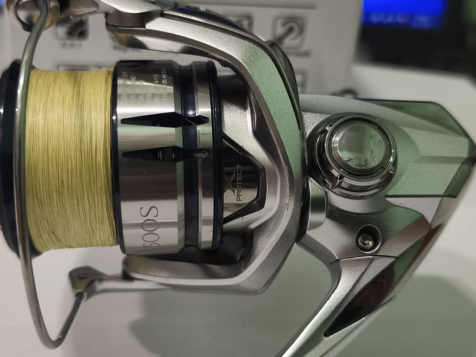 Shimano 19 Stradic 2500s,Azura Safina-X 83ML 2.28м 0.8-7г