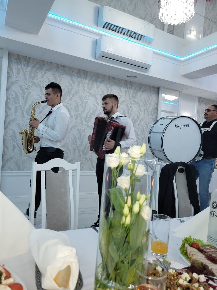 Zespół muzyczny "JAK" . Oprawa weselna muzyczna