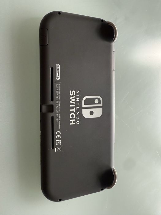 Nintendo switch lite - stan idealny - etui gra