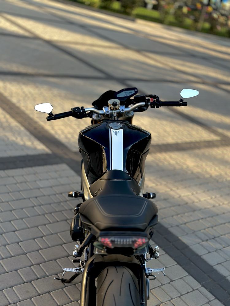 Yamaha mt09 MT09 идеальное состояние. Переоформление.