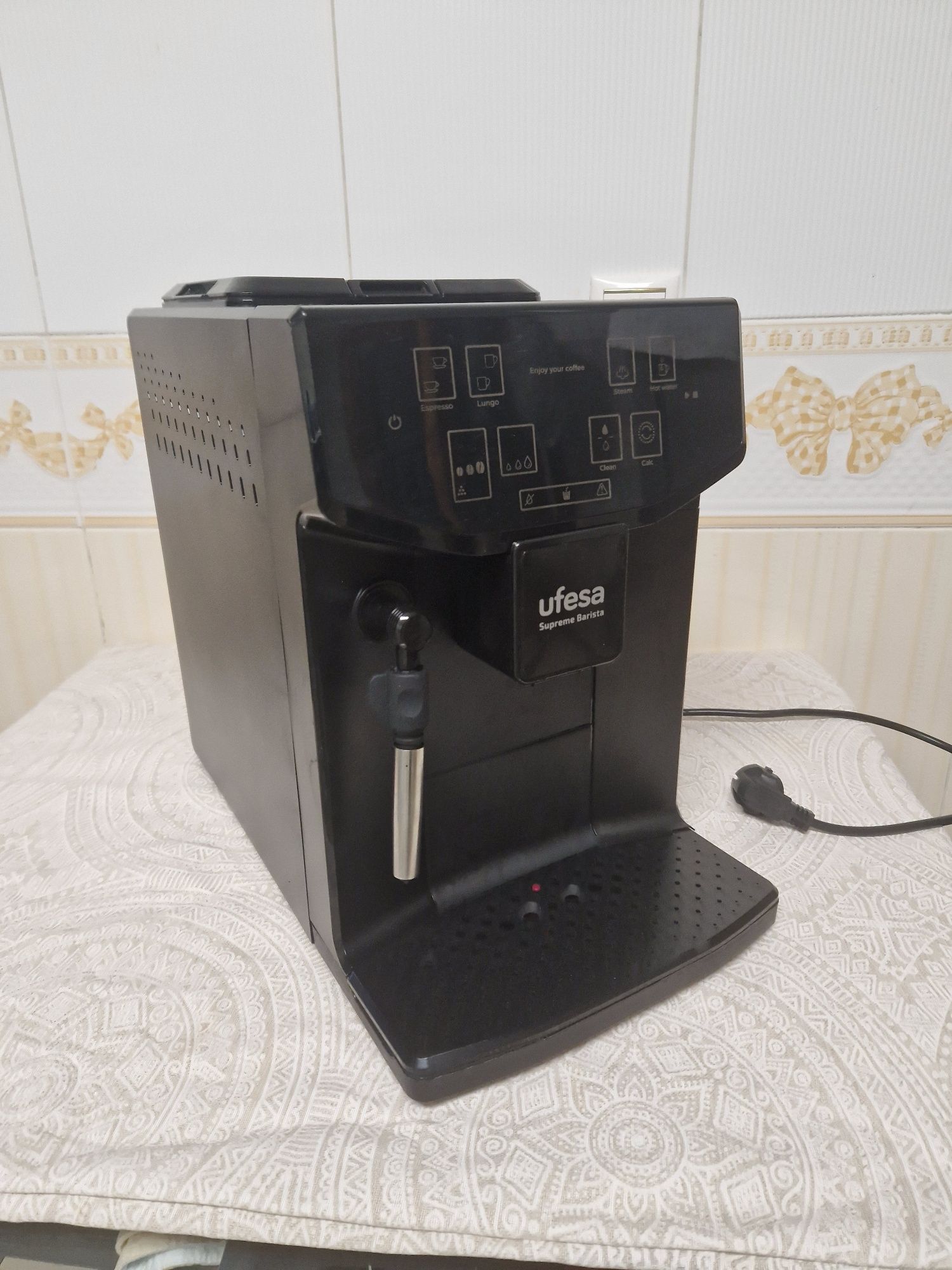 Maquina de cafe automatica ufesa