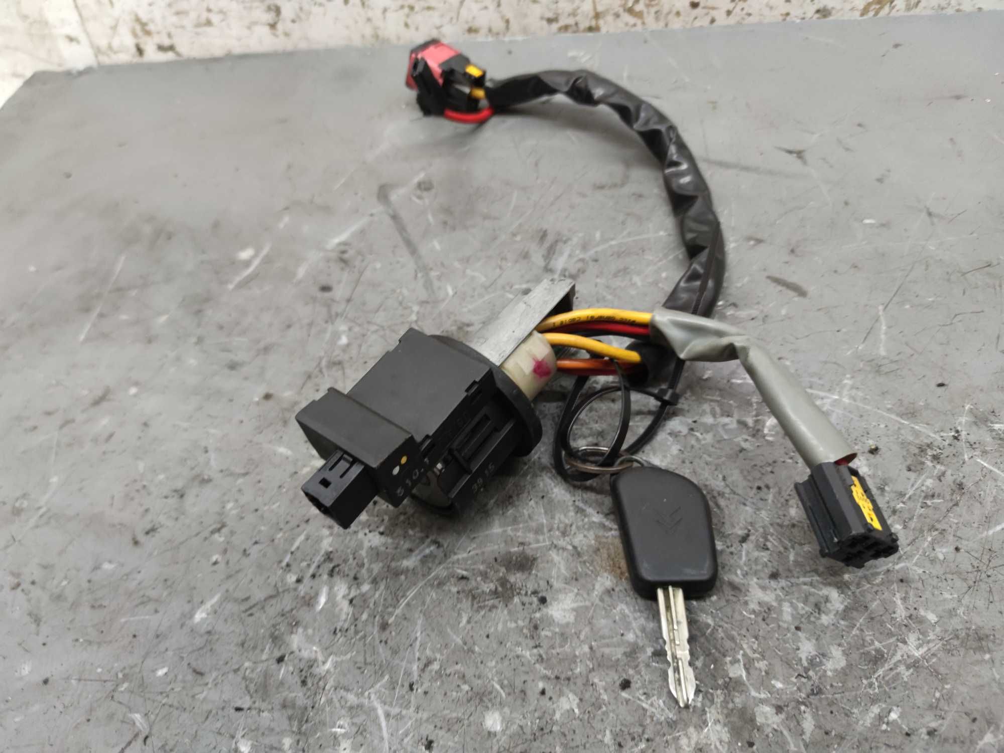 Citroen Xsara Picasso I Stacyjka Pętla Immo Kluczyk