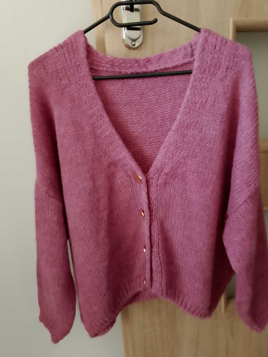 Nowy sweter bez metki