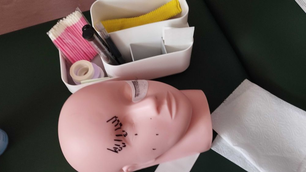 Для нарощування вій