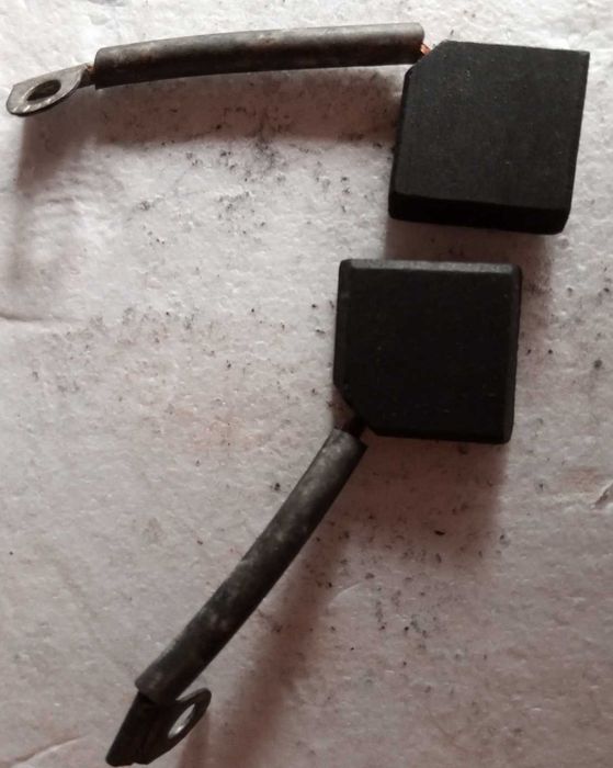 Щітка графітова( Щітка графітна).