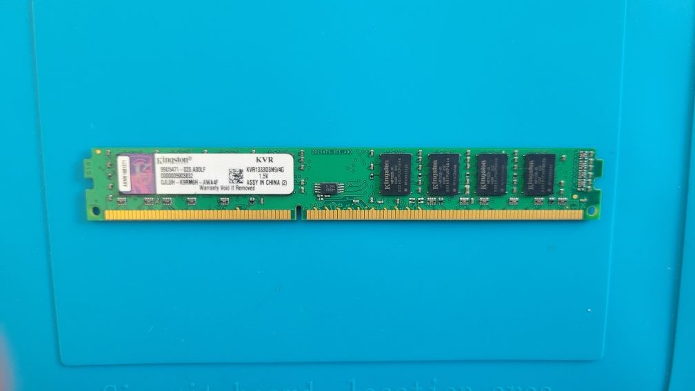 Memória RAM Kingston 4GB DDR3 15V