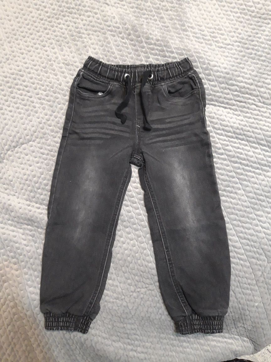 r. 104 Spodnie jeansowe czarne chłopięce Lupilu