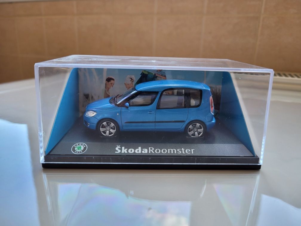 Модельлька авто Škoda Roomster(оригінал)